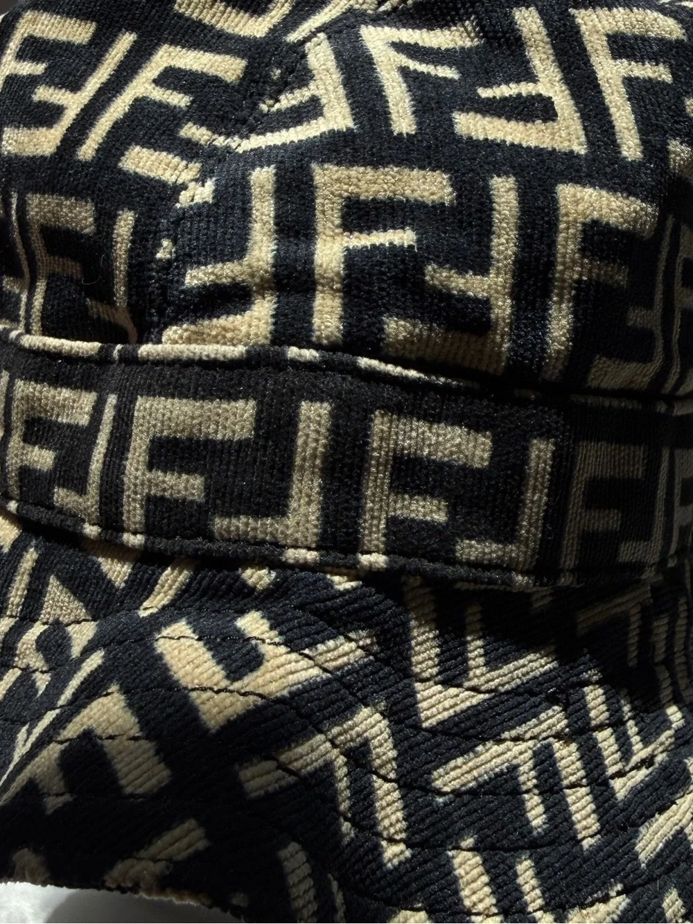 FENDI vintage 90s hat 🎩 Trotter FF